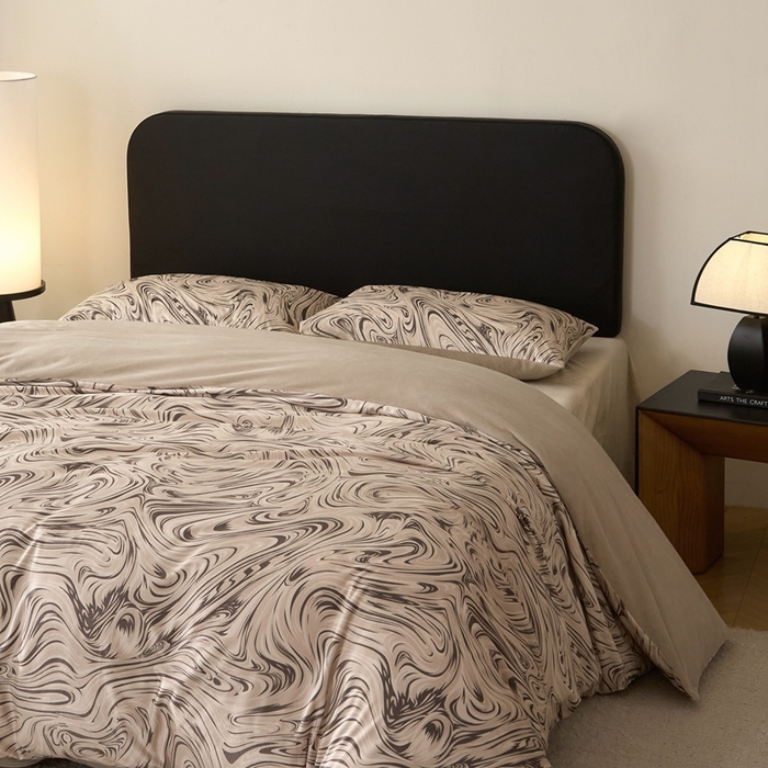 91家纺网 家纺一手货源 找家纺 ONE TWO ONE 121 2025秋冬新款牛奶绒德芙绒宝宝绒婴儿绒短毛绒四件套床单被套 游里-咖