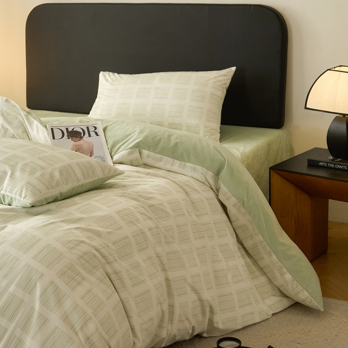 91家纺网 家纺一手货源 找家纺 ONE TWO ONE 121 2025秋冬新款牛奶绒德芙绒宝宝绒婴儿绒短毛绒四件套床单被套 明亮日记-米绿