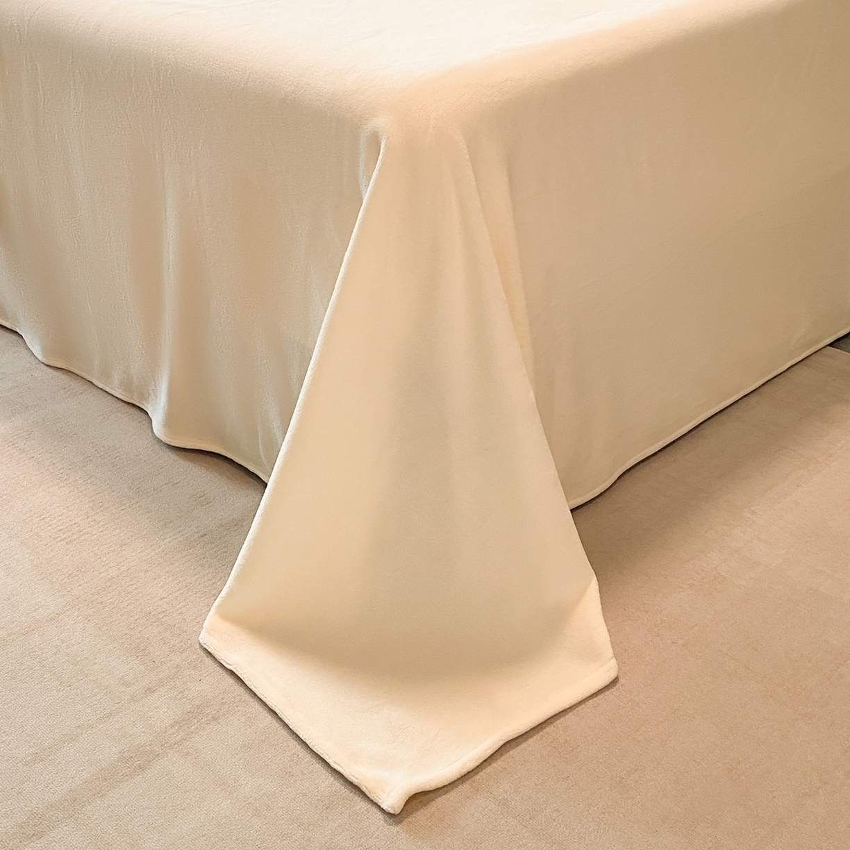 91家纺网 家纺一手货源 找家纺 吾秀家居 2025新款简约织带款牛奶绒四件套-格调 格调-象牙白