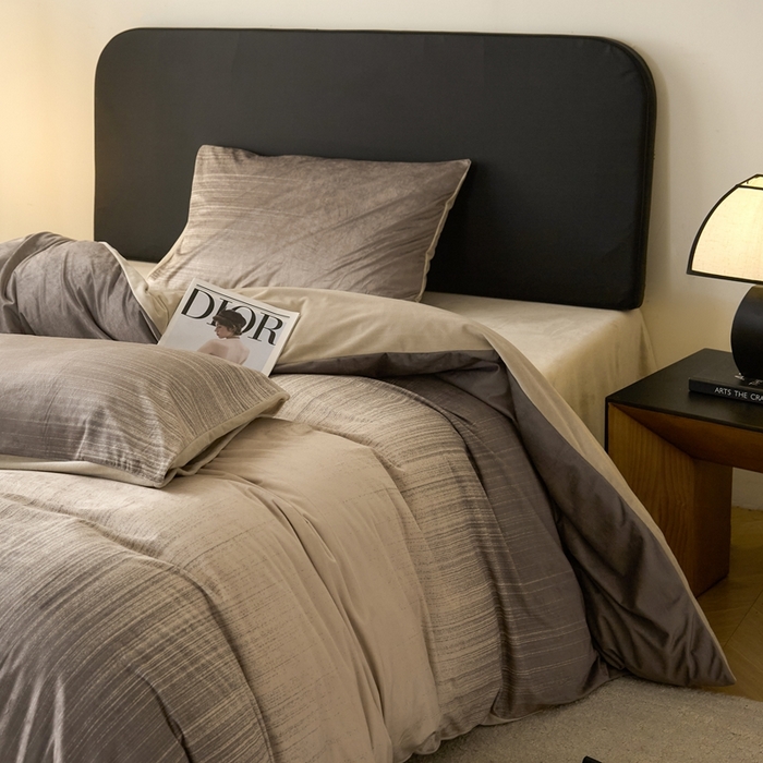 91家纺网 家纺一手货源 找家纺 ONE TWO ONE 121 2025秋冬新款牛奶绒德芙绒宝宝绒婴儿绒短毛绒四件套床单被套 光辉岁月-咖