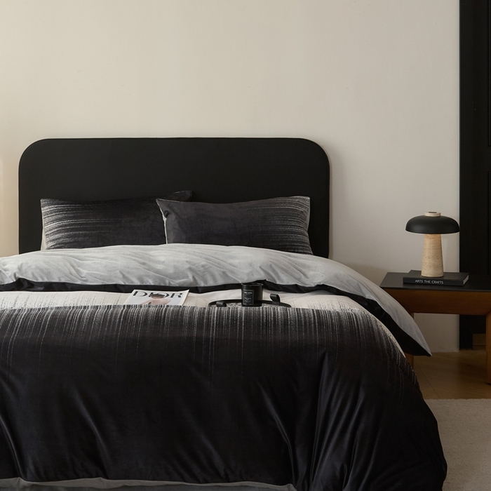 91家纺网 家纺一手货源 找家纺 ONE TWO ONE 121 2025秋冬新款牛奶绒德芙绒宝宝绒婴儿绒短毛绒四件套床单被套 光辉岁月-灰