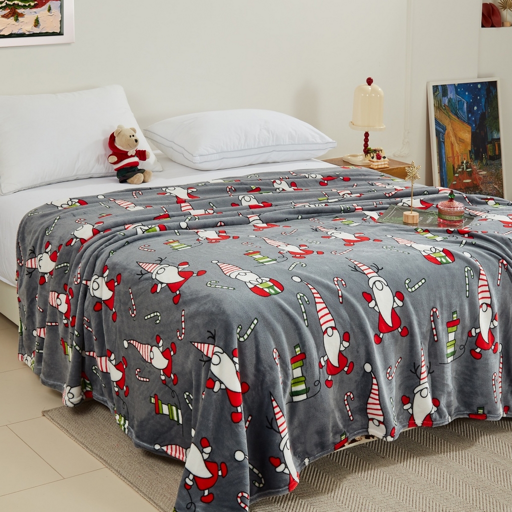 91家纺网 家纺一手货源 找家纺 昊恩毛毯 2025新款跨境圣诞款亲肤毛毯被 可压缩 灰色圣诞老人