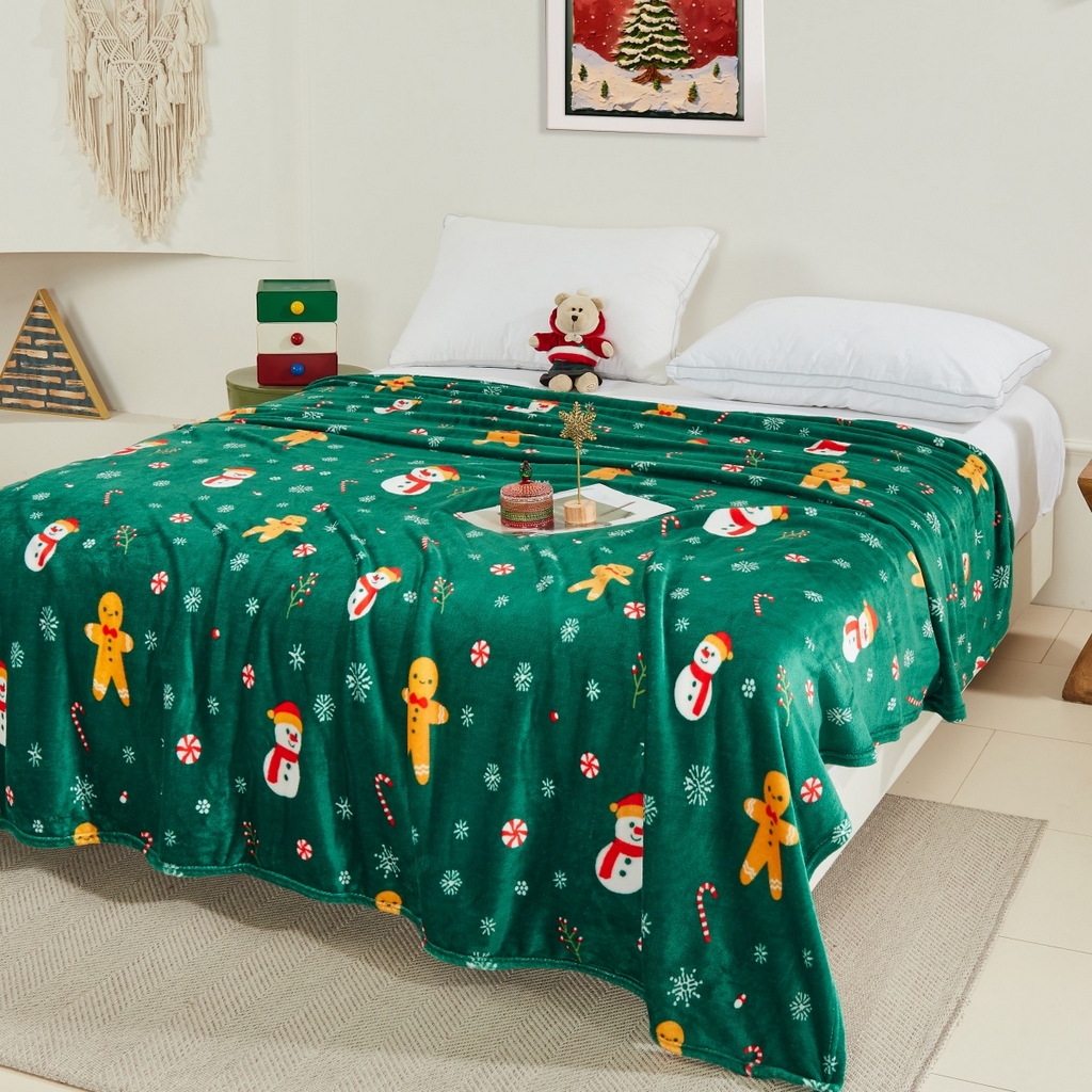 91家纺网 家纺一手货源 找家纺 昊恩毛毯 2025新款跨境圣诞款亲肤毛毯被 可压缩 绿色雪人