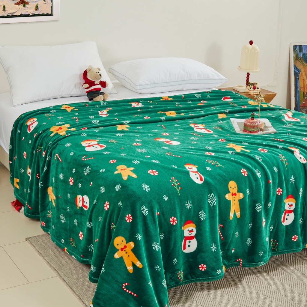 91家纺网 家纺一手货源 找家纺 昊恩毛毯 2025新款跨境圣诞款亲肤毛毯被 可压缩 绿色雪人