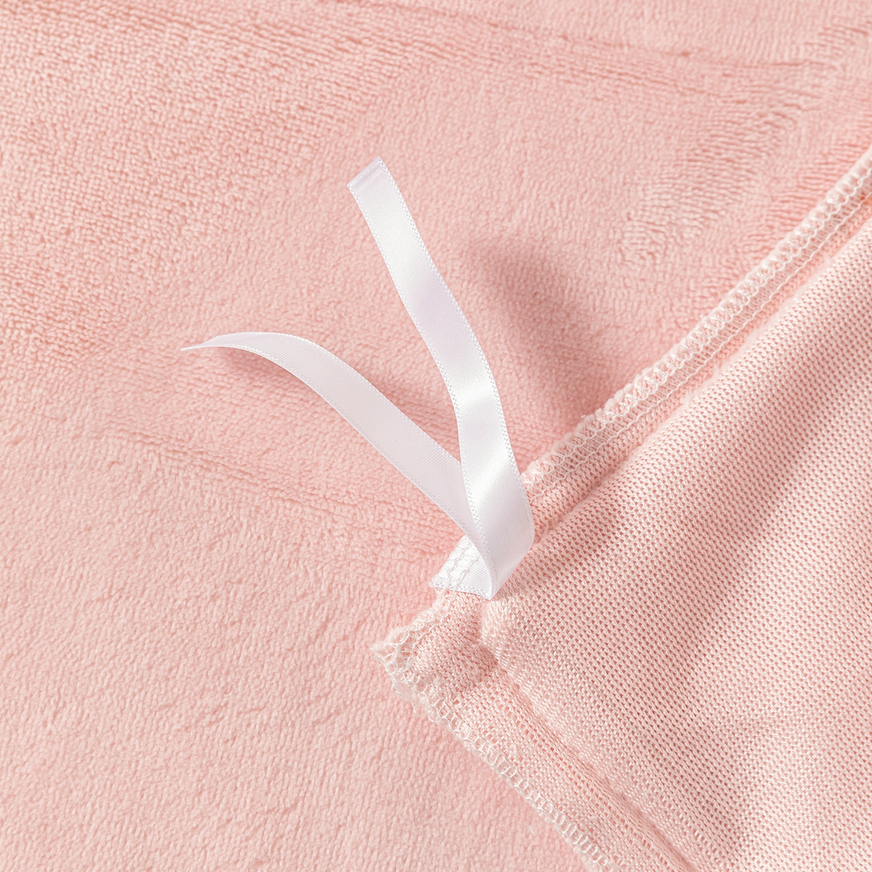 91家纺网 家纺一手货源 找家纺 绒城 2025秋冬新款简约撞色边滚绳牛奶绒四件套-浅爱 浅爱-悠粉