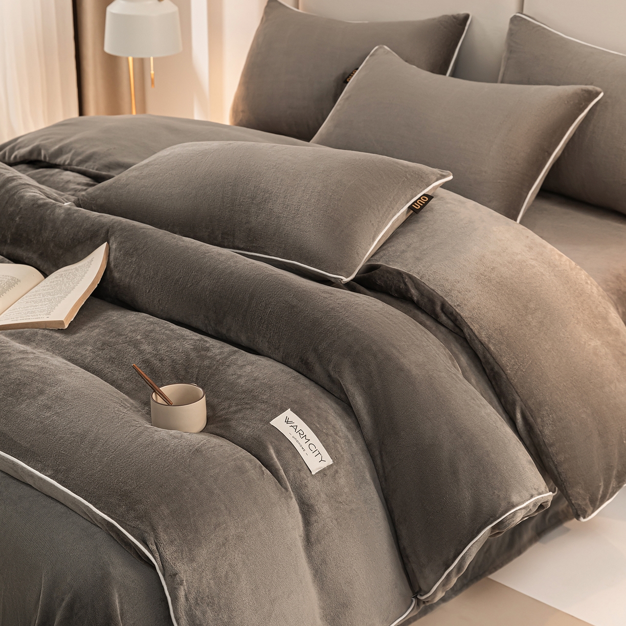 绒城 2025秋冬新款简约撞色边滚绳牛奶绒四件套-浅爱 浅爱-深灰