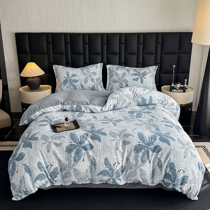 91家纺网 家纺一手货源 找家纺 （总）金盛纺 2025新款亲肤舒适高克重雕花绒系列四件套（可定制）