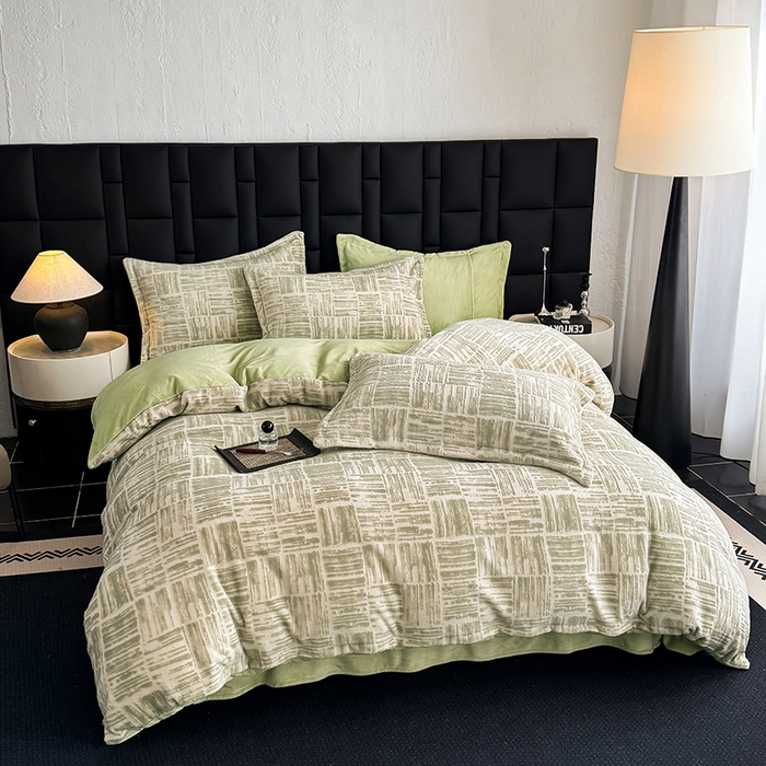 91家纺网 家纺一手货源 找家纺 （总）金盛纺 2025新款亲肤舒适高克重雕花绒系列四件套（可定制）