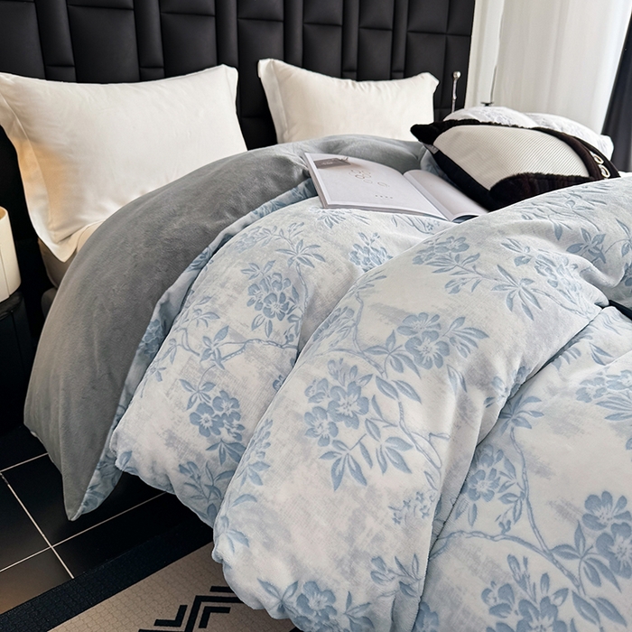 91家纺网 家纺一手货源 找家纺 （总）金盛纺 2025新款亲肤舒适高克重雕花绒系列单被套单品被套单件被套（可定制）