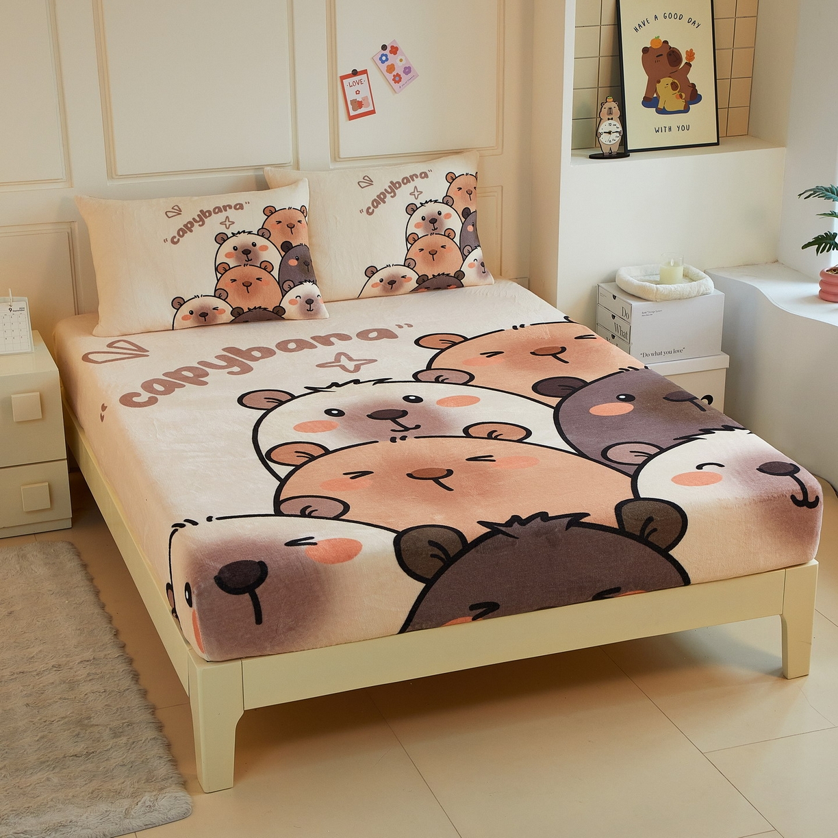 91家纺网 家纺一手货源 找家纺 蘭菲家纺 2025新款保暖舒适卡皮巴拉牛奶绒系列单品床笠 豚一家