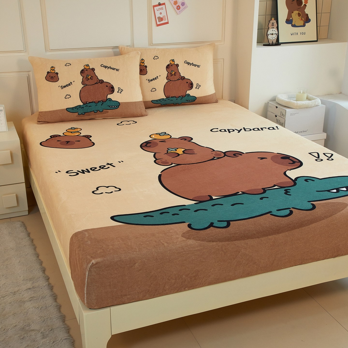 91家纺网 家纺一手货源 找家纺 蘭菲家纺 2025新款保暖舒适卡皮巴拉牛奶绒系列单品床笠 征服拉