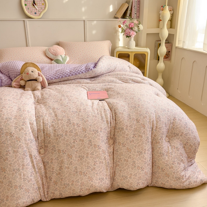 91家纺网 家纺一手货源 找家纺 米菲 2025新款针织豆豆冬被被子被芯 花海-粉