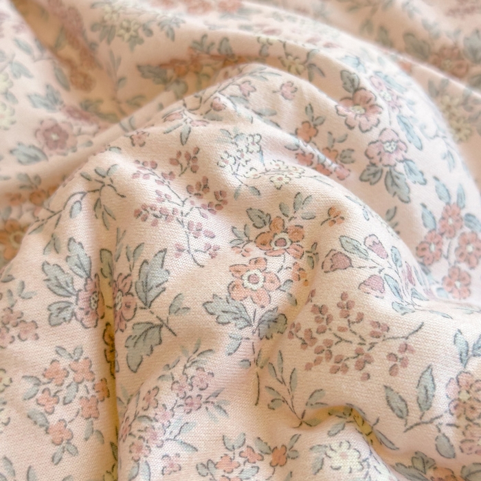 91家纺网 家纺一手货源 找家纺 米菲 2025新款针织豆豆冬被被子被芯 花海-粉