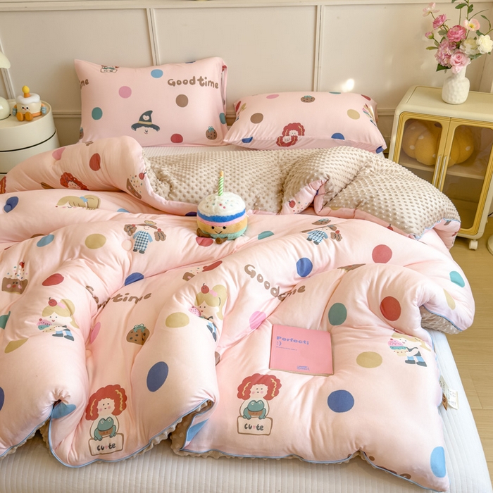 91家纺网 家纺一手货源 找家纺 米菲 2025新款针织豆豆冬被被子被芯 时尚女孩