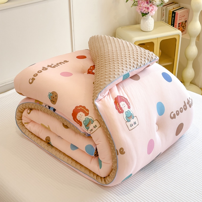 91家纺网 家纺一手货源 找家纺 米菲 2025新款针织豆豆冬被被子被芯 时尚女孩