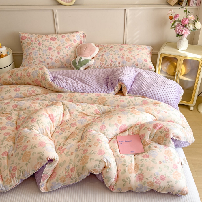 91家纺网 家纺一手货源 找家纺 米菲 2025新款针织豆豆冬被被子被芯 花裳容