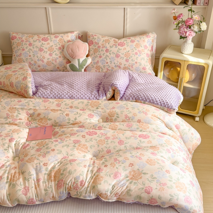 91家纺网 家纺一手货源 找家纺 米菲 2025新款针织豆豆冬被被子被芯 花裳容