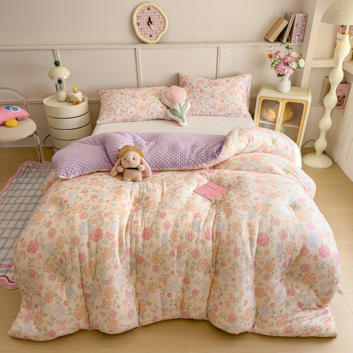 91家纺网 家纺一手货源 找家纺 米菲 2025新款针织豆豆冬被被子被芯 花裳容