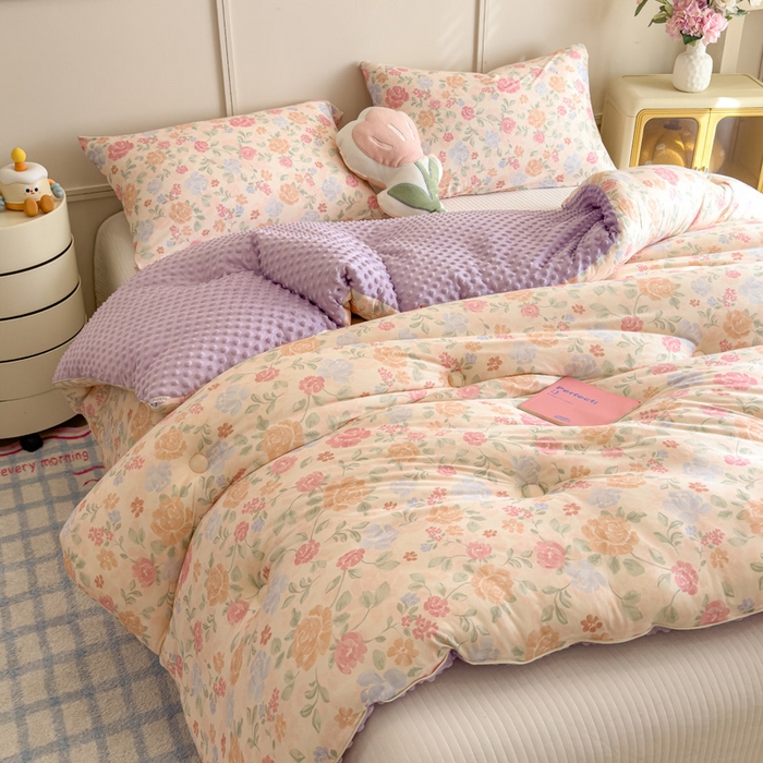 91家纺网 家纺一手货源 找家纺 米菲 2025新款针织豆豆冬被被子被芯 花裳容