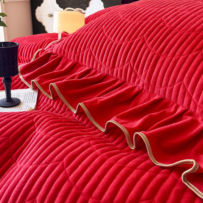 91家纺网 家纺一手货源 找家纺 （总）宜凡家纺 2025新款婴儿绒压花全夹棉床盖四件套