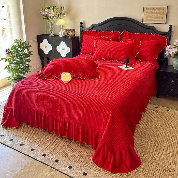 91家纺网 家纺一手货源 找家纺 宜凡家纺 2025新款婴儿绒压花全夹棉床盖四件套 韵雅-中国红