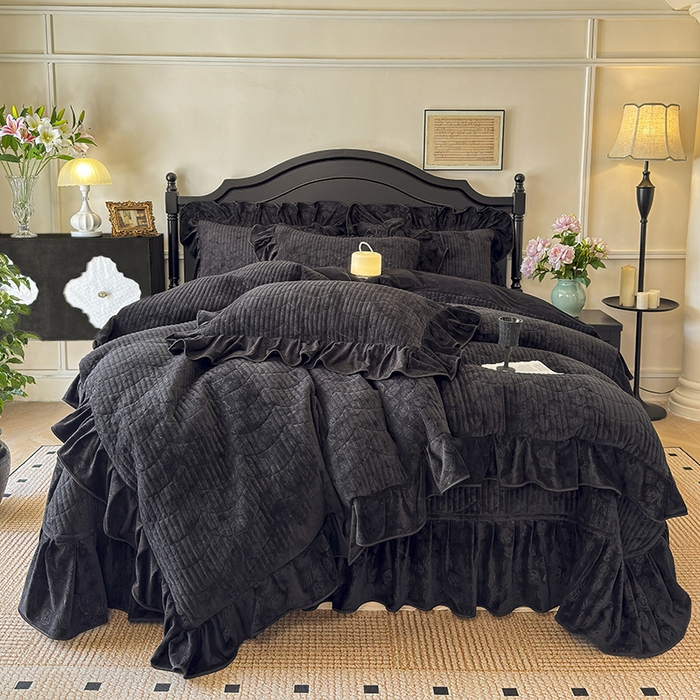 宜凡家纺 2025新款婴儿绒压花全夹棉床盖四件套 韵雅-黑天鹅