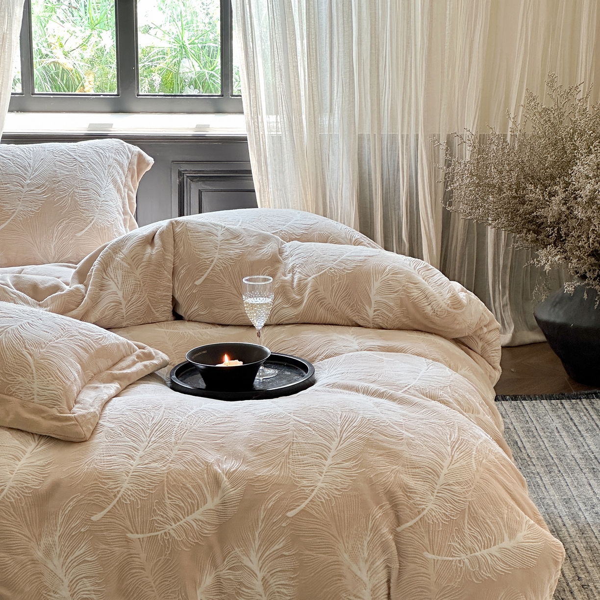 91家纺网 家纺一手货源 找家纺 时亿家居 2025新款280g牛奶绒四件套-轻羽 轻羽-卡其