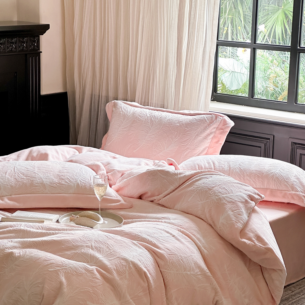 91家纺网 家纺一手货源 找家纺 时亿家居 2025新款280g牛奶绒四件套-轻羽 轻羽-粉色