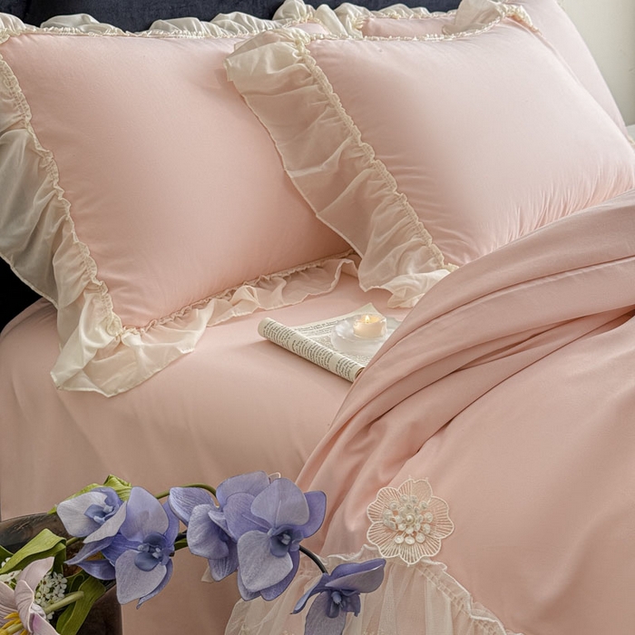 91家纺网 家纺一手货源 找家纺 艺玲家纺 2025新款棉小棉法式公主风仙仙子系列四件套 仙仙子粉