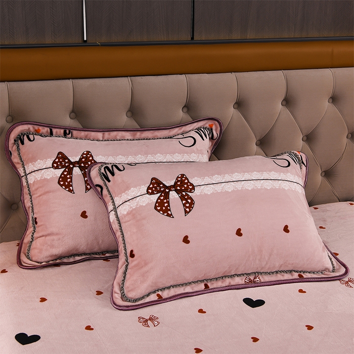 91家纺网 家纺一手货源 找家纺 赛丽雅 2025新款牛奶绒床裙四件套8-9斤法莱绒直播爆款日产2万套 蝴蝶结