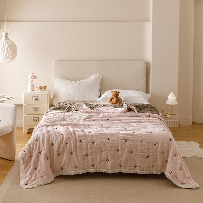 91家纺网 家纺一手货源 找家纺 （总）麻依 2025新款安心棉十层纱布泡芙被全棉纱布被子被芯