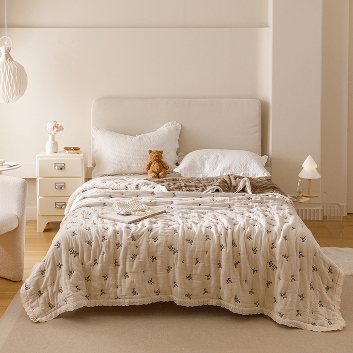 91家纺网 家纺一手货源 找家纺 （总）麻依 2025新款安心棉十层纱布泡芙被全棉纱布被子被芯