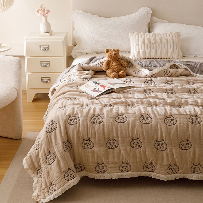 91家纺网 家纺一手货源 找家纺 麻依 2025新款安心棉十层纱布泡芙被全棉纱布被子被芯 搞怪猫