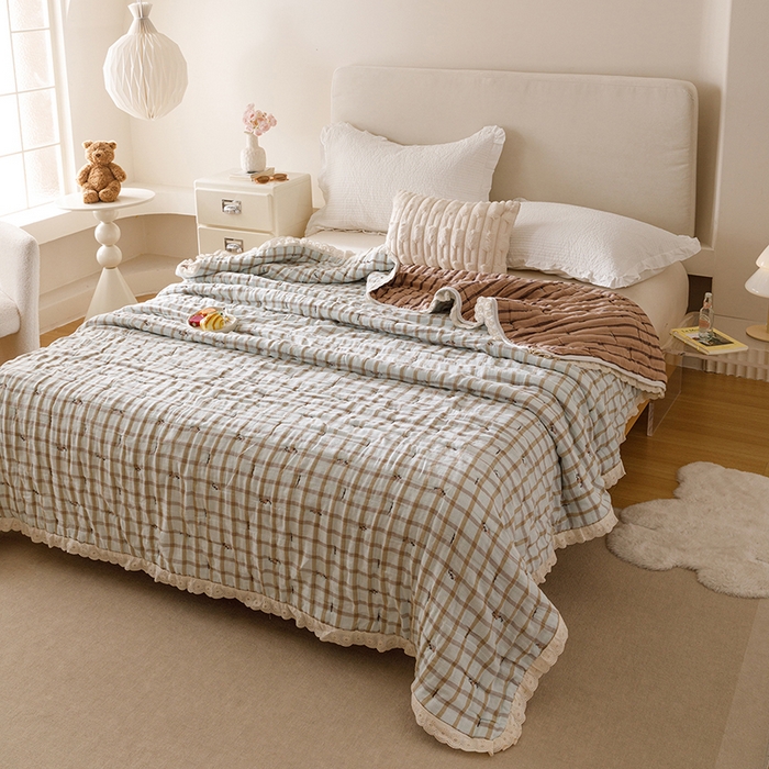 91家纺网 家纺一手货源 找家纺 麻依 2025新款安心棉十层纱布泡芙被全棉纱布被子被芯 伊慕