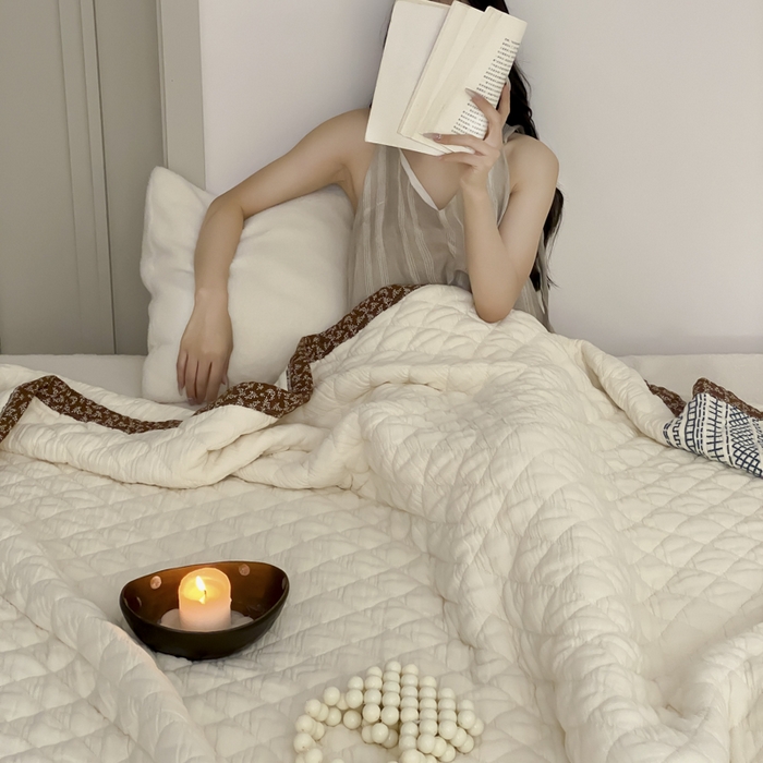 91家纺网 家纺一手货源 找家纺 麻依 2025新款韩国泡芙被十层全棉纱布被子被芯 洛格羽-白