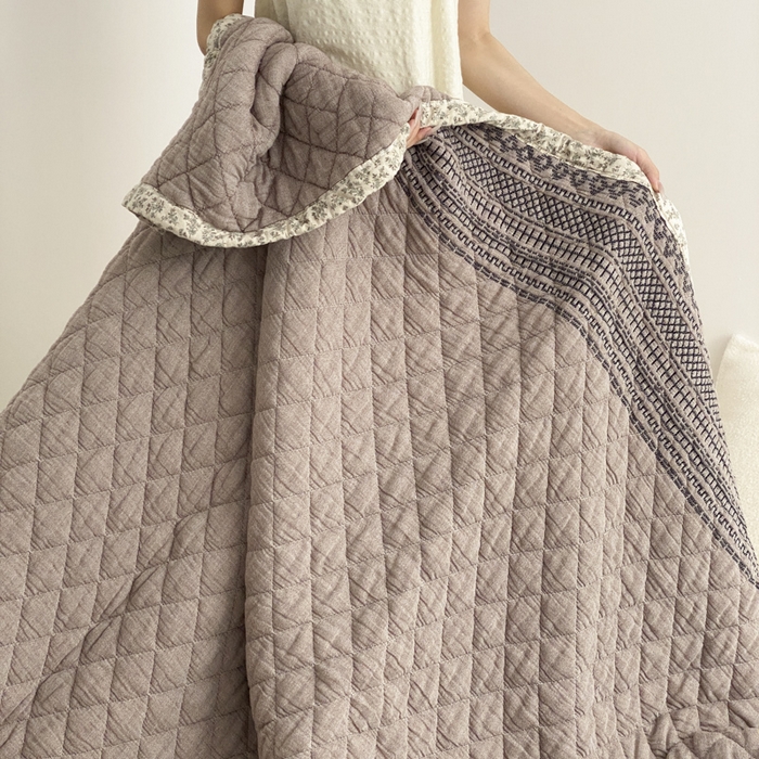 91家纺网 家纺一手货源 找家纺 麻依 2025新款韩国泡芙被十层全棉纱布被子被芯 洛格羽-咖