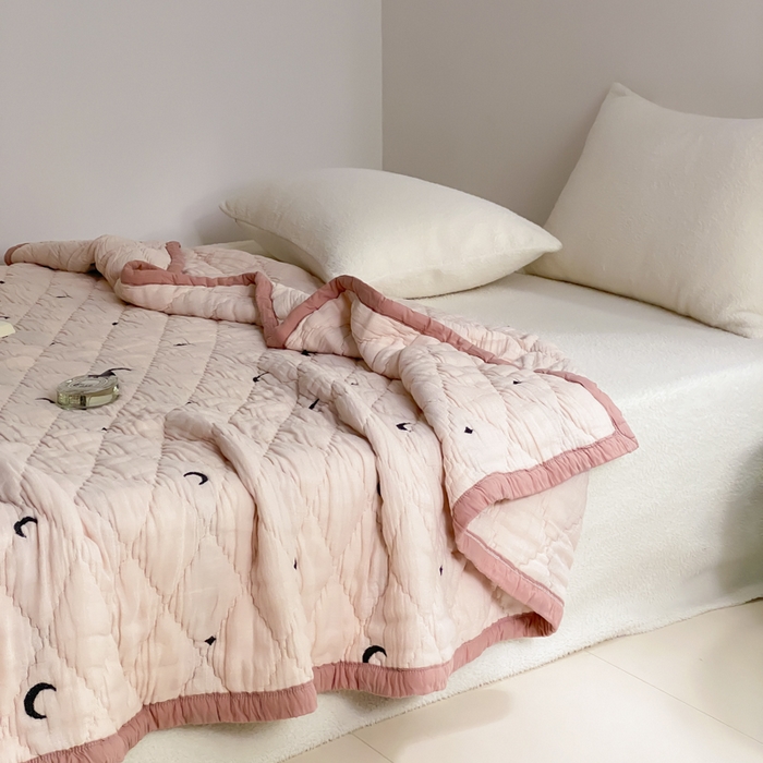 91家纺网 家纺一手货源 找家纺 麻依 2025新款韩国泡芙被十层全棉纱布被子被芯 月牙