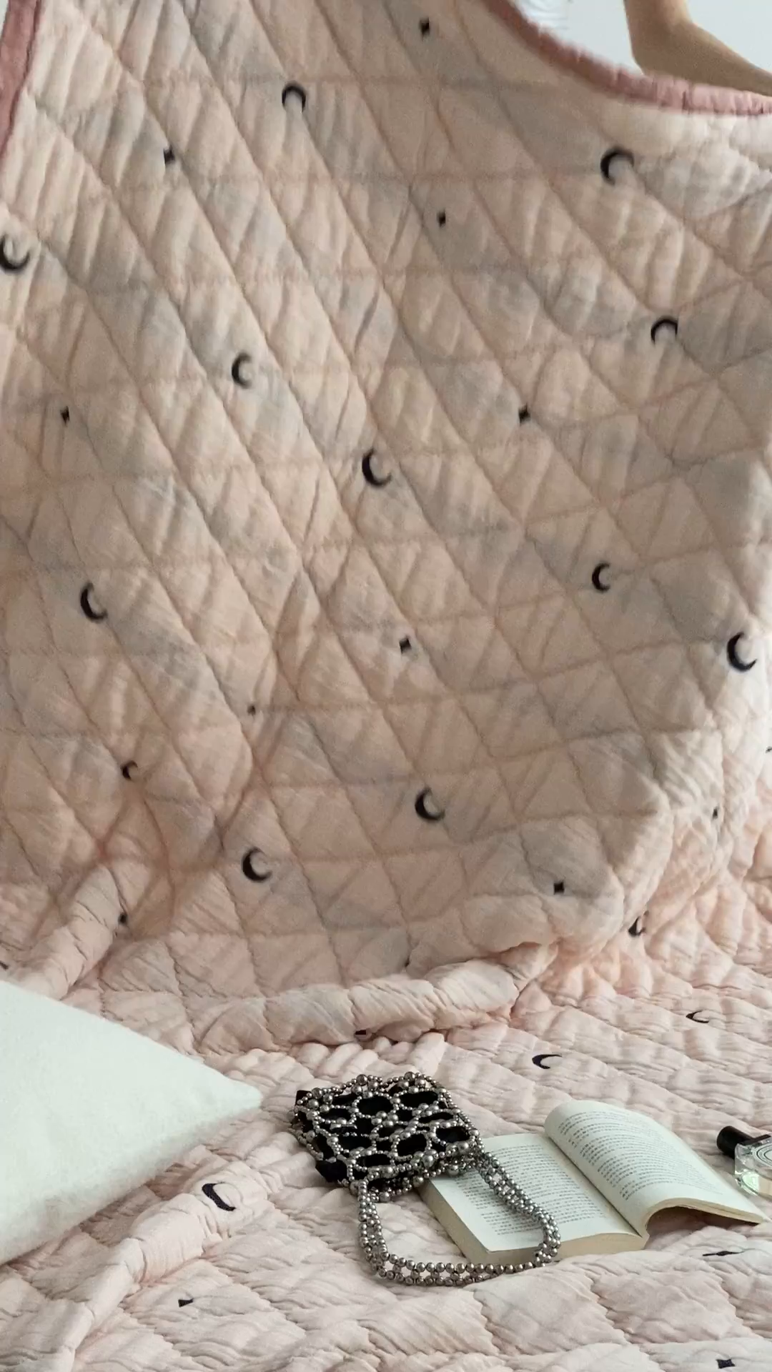 91家纺网 家纺一手货源 找家纺 麻依 2025新款韩国泡芙被十层全棉纱布被子被芯 月牙