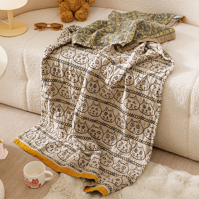 91家纺网 家纺一手货源 找家纺 麻依 2025新款全棉四层纱布浴巾披肩旅行毯 搞怪猫