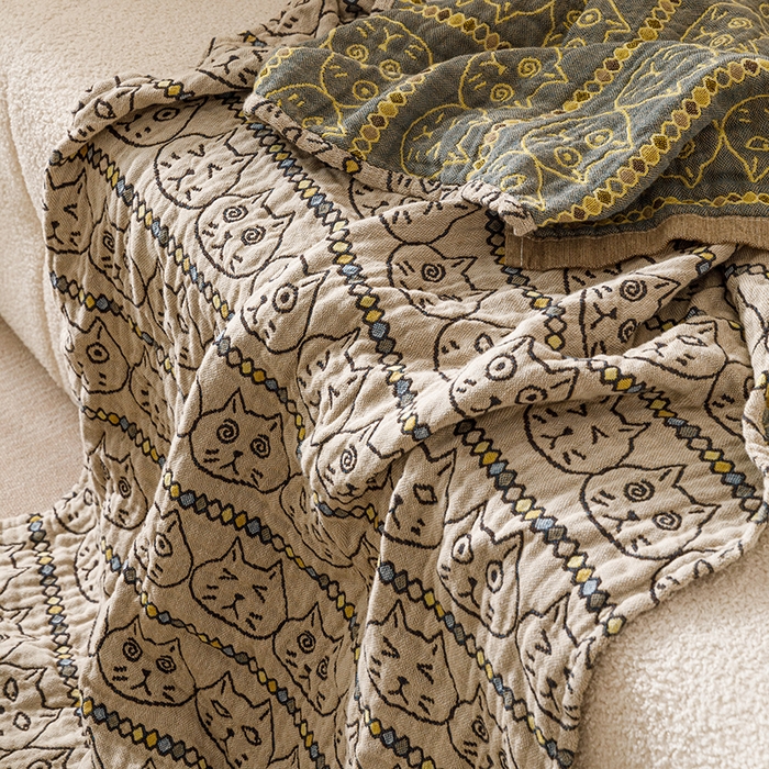 91家纺网 家纺一手货源 找家纺 麻依 2025新款全棉四层纱布浴巾披肩旅行毯 搞怪猫