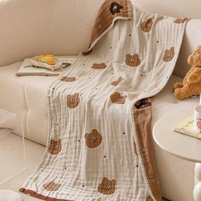 91家纺网 家纺一手货源 找家纺 麻依 2025新款全棉四层纱布浴巾披肩旅行毯 幻想熊