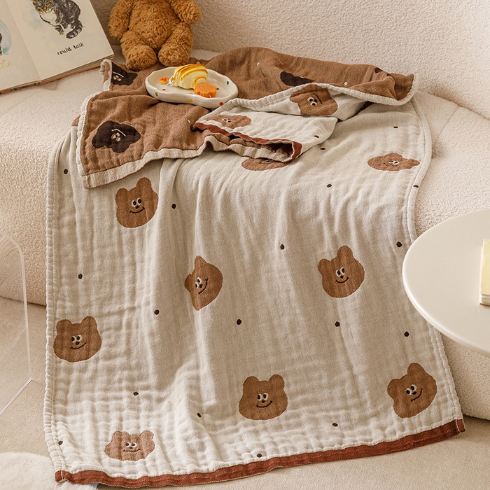 91家纺网 家纺一手货源 找家纺 麻依 2025新款全棉四层纱布浴巾披肩旅行毯 幻想熊