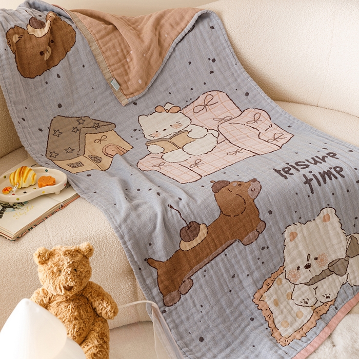 91家纺网 家纺一手货源 找家纺 麻依 2025新款全棉四层纱布浴巾披肩旅行毯 瞌睡狗狗