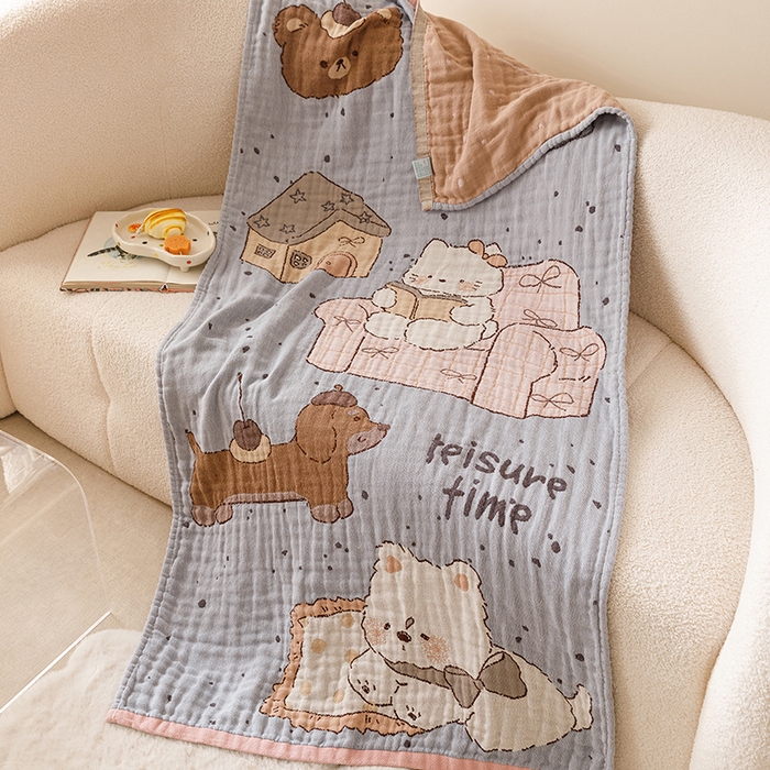 91家纺网 家纺一手货源 找家纺 麻依 2025新款全棉四层纱布浴巾披肩旅行毯 瞌睡狗狗