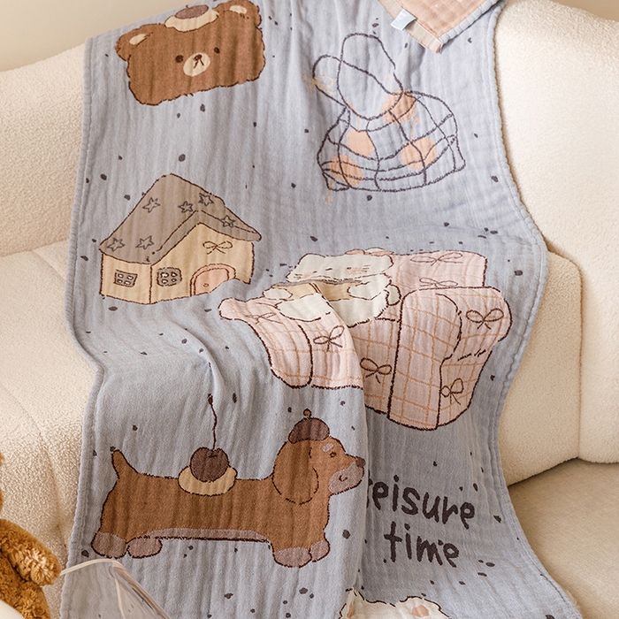 91家纺网 家纺一手货源 找家纺 麻依 2025新款全棉四层纱布浴巾披肩旅行毯 瞌睡狗狗