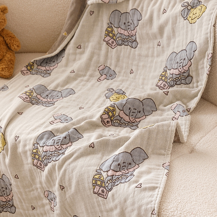 91家纺网 家纺一手货源 找家纺 麻依 2025新款全棉四层纱布浴巾披肩旅行毯 沐浴小象