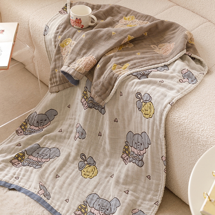 91家纺网 家纺一手货源 找家纺 麻依 2025新款全棉四层纱布浴巾披肩旅行毯 沐浴小象