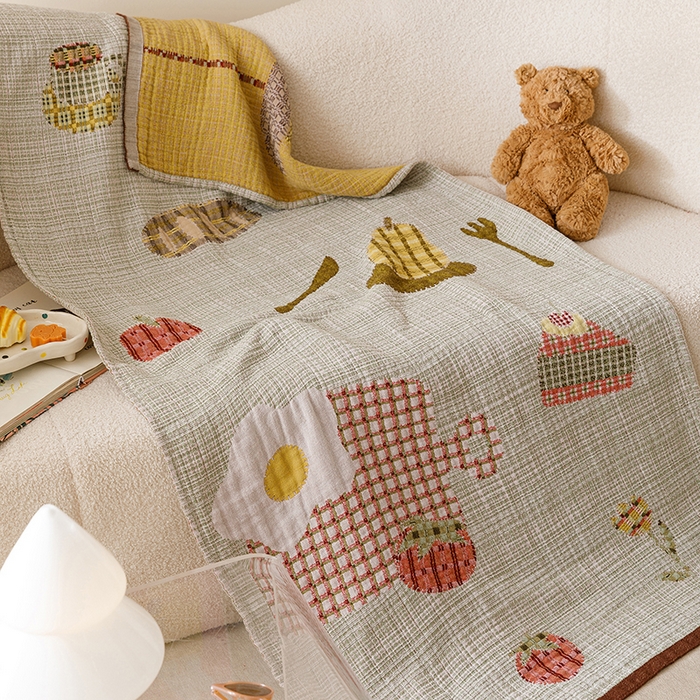 91家纺网 家纺一手货源 找家纺 麻依 2025新款全棉四层纱布浴巾披肩旅行毯 甜品派对