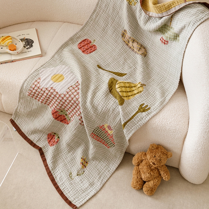 91家纺网 家纺一手货源 找家纺 麻依 2025新款全棉四层纱布浴巾披肩旅行毯 甜品派对