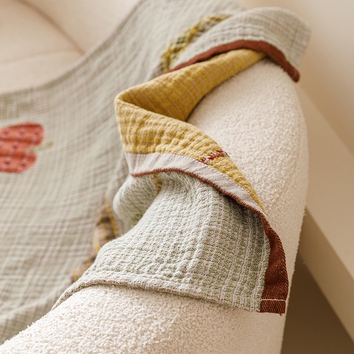 91家纺网 家纺一手货源 找家纺 麻依 2025新款全棉四层纱布浴巾披肩旅行毯 甜品派对